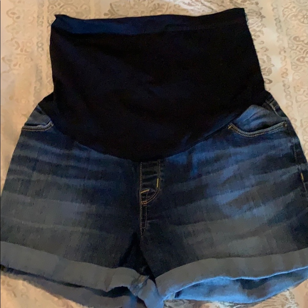 Maternity midi shorts